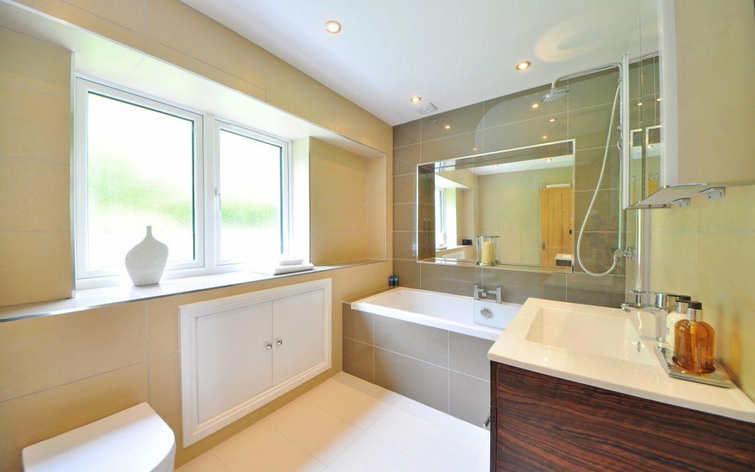 Comment aménager une salle de bain moderne ?