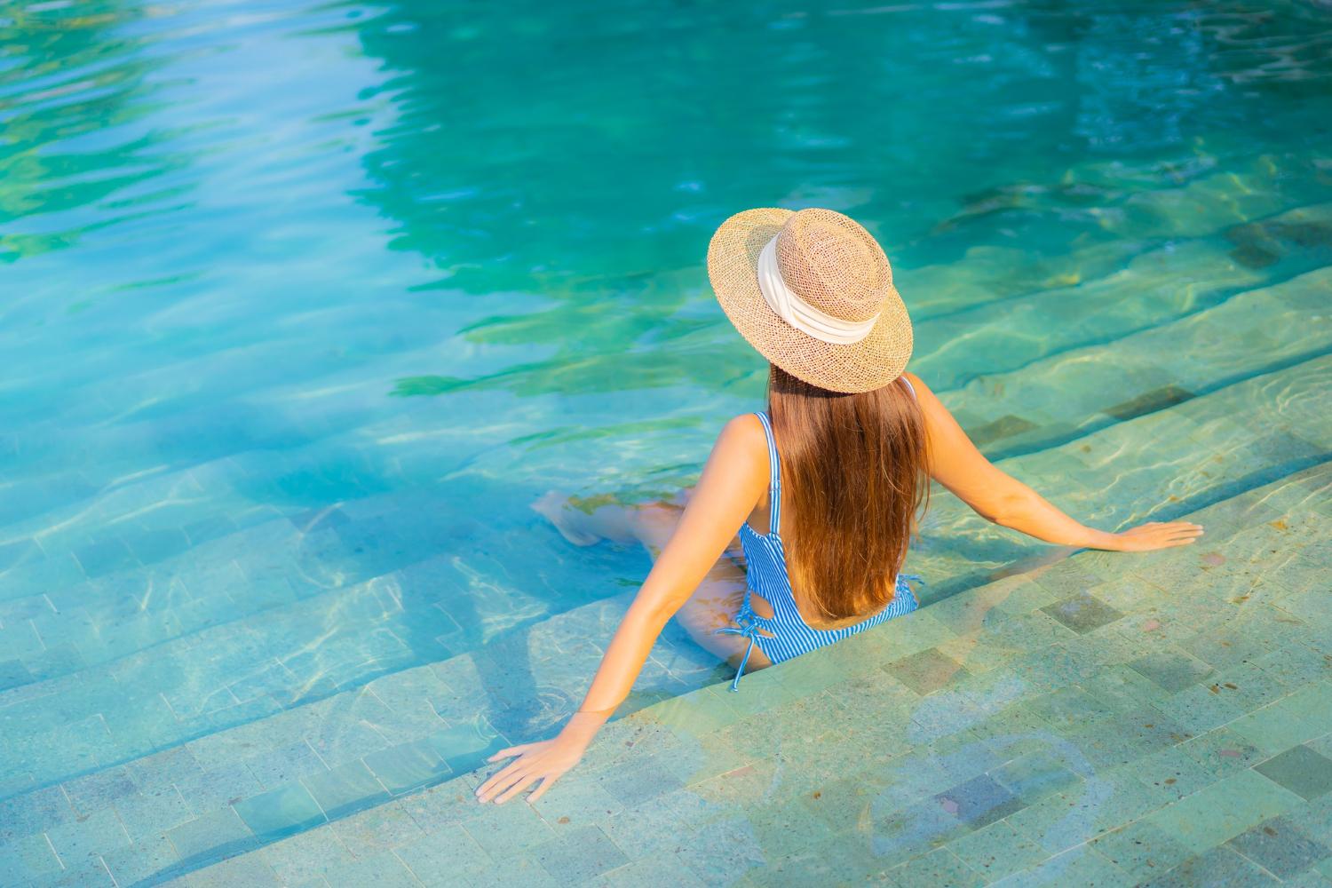 Piscine avec plage immergée